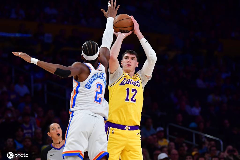 詹姆斯缺战亚历山大25+8 残阵湖人36分惨败雷霆